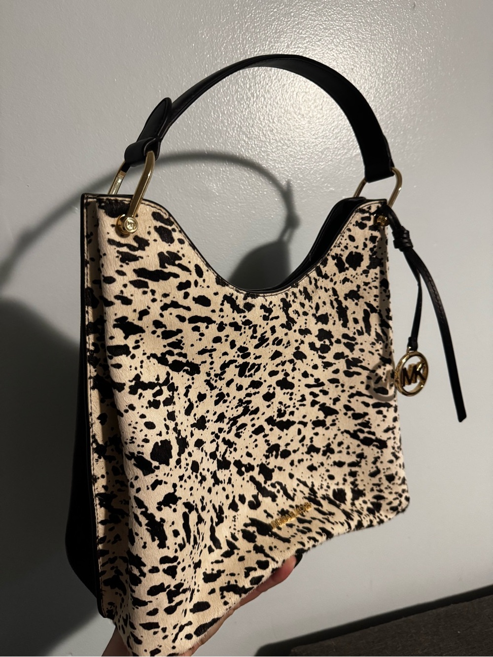 Michael Kors Black and Cream Speckled Shoulder Hobo
